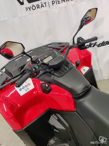 Can-Am Outlander Max 5