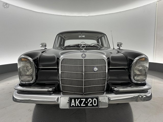 Mercedes-Benz S 7