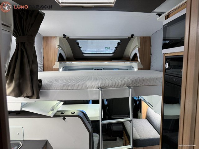 Adria Matrix 25