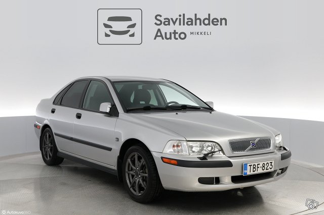 VOLVO S40