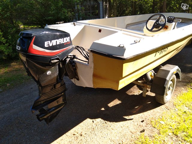 Finnark 490, Evinrude E-tec 50 ja traileri, kuva 1