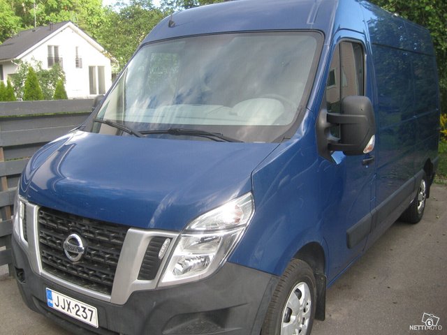 Nissan NV400