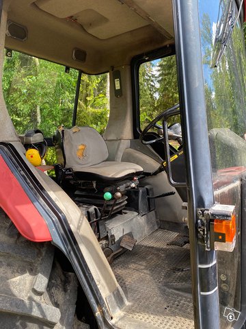 Case IH 685XL 4