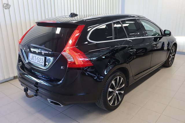 Volvo V60 6