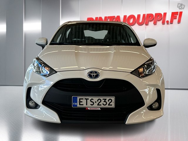 Toyota Yaris 2