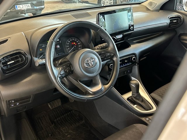 Toyota Yaris 7