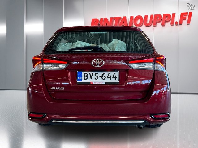 Toyota Auris 5