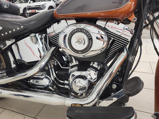 Harley-Davidson SOFTAIL 9