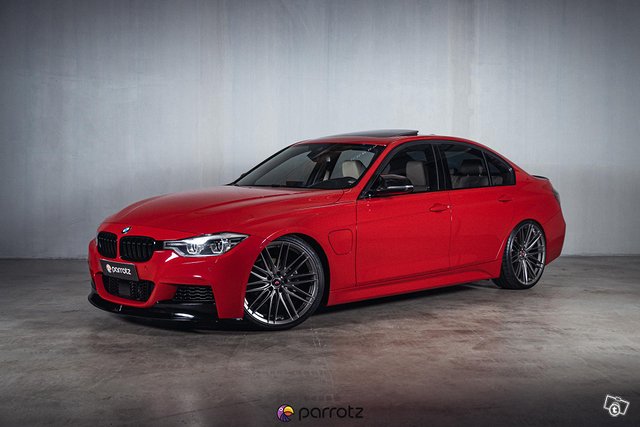 BMW 330