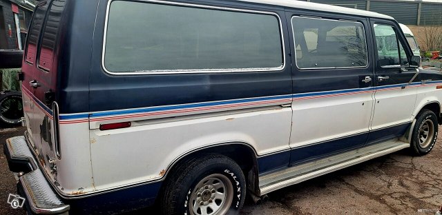 Ford Econoline 5