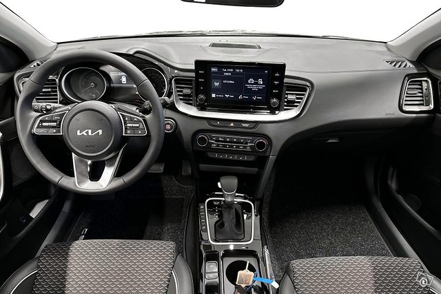 KIA CEED 8