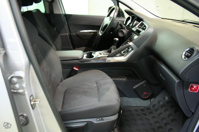 Peugeot 3008 3