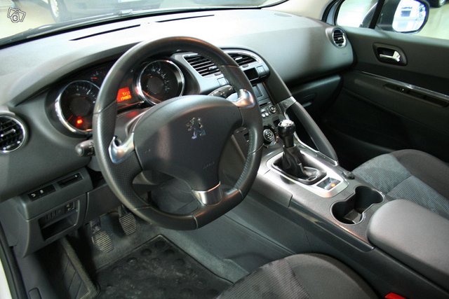 Peugeot 3008 10