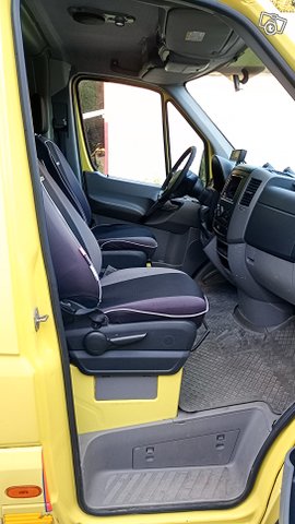 Mercedes-Benz Sprinter 5