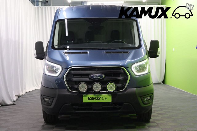 Ford Transit 9