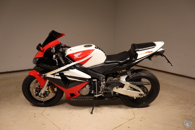 Honda CBR 5