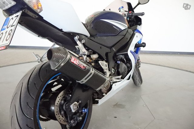 Suzuki GSX-R 10