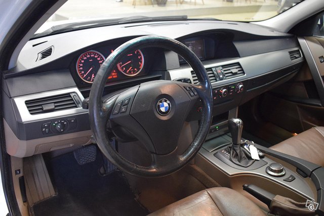 BMW 525 3