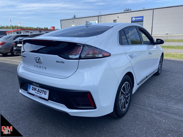 Hyundai Ioniq Electric 23