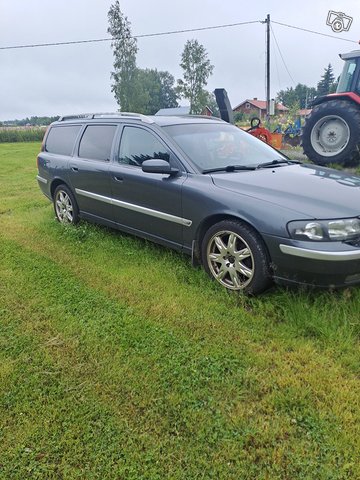 Volvo V70 2