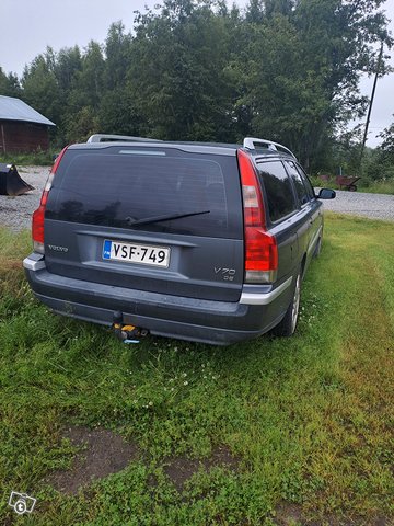 Volvo V70 4