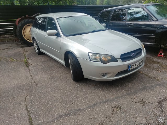 Subaru Legacy, kuva 1