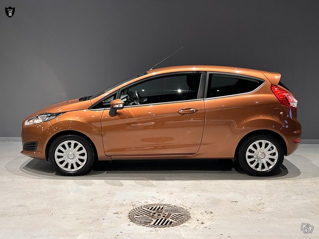 Ford Fiesta 12