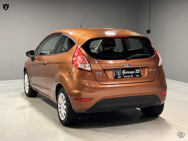 Ford Fiesta 13