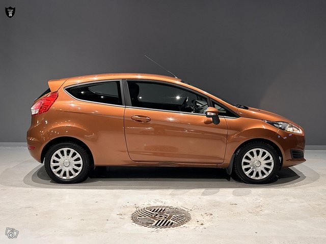 Ford Fiesta 16