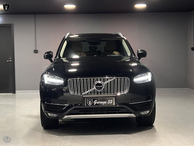 Volvo XC90 2