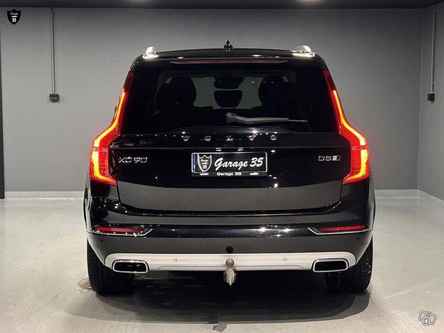 Volvo XC90 22