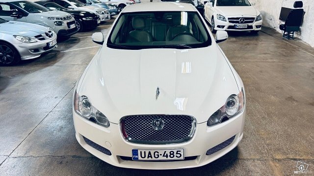 Jaguar XF 2