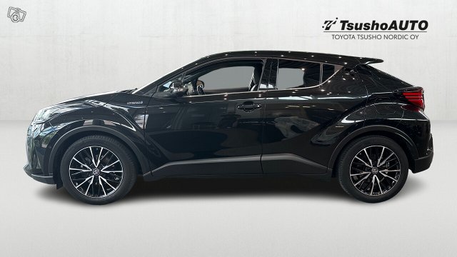 Toyota C-HR 2