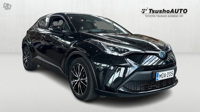 Toyota C-HR 6