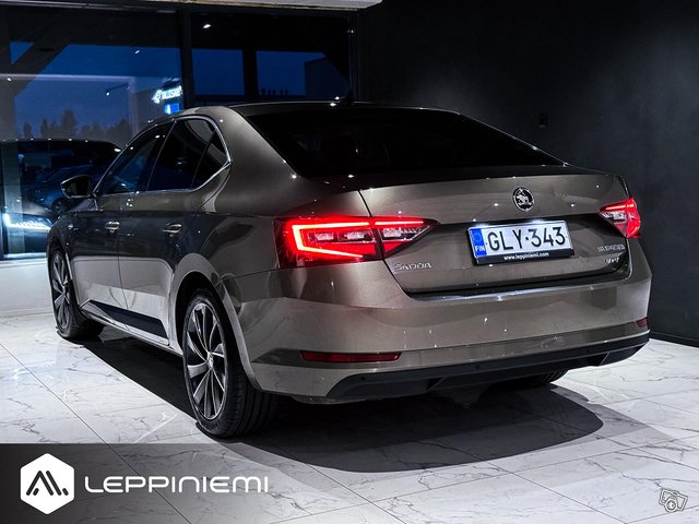 Skoda Superb 20