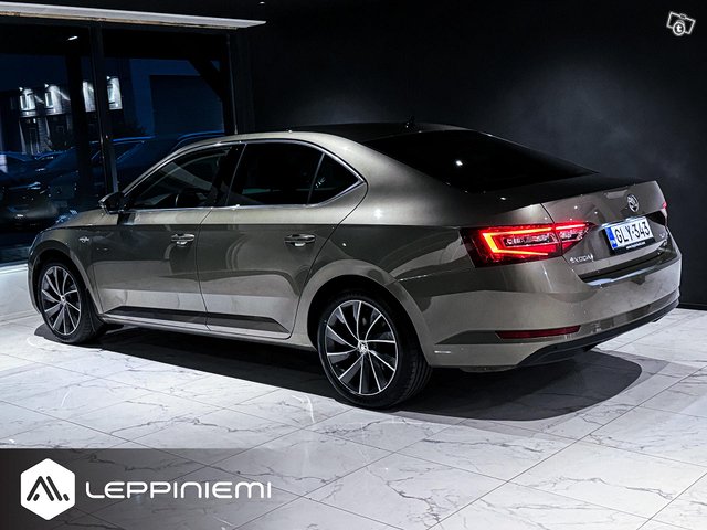 Skoda Superb 21