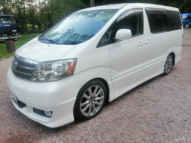 Toyota Alphard, kuva 1