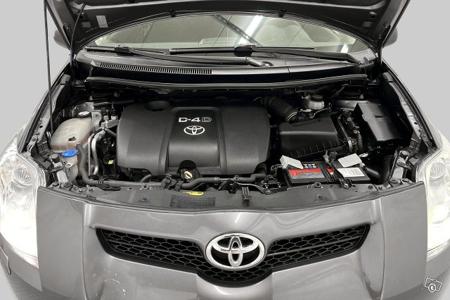 Toyota Auris 14