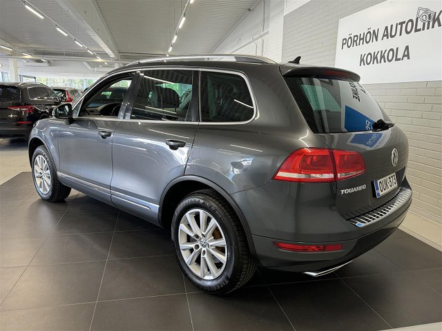 VOLKSWAGEN Touareg 3