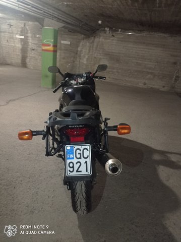 Suzuki GSX 750F 5