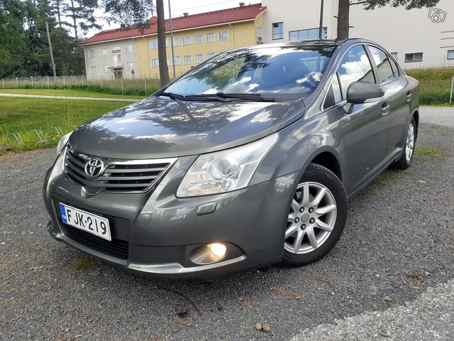 Toyota Avensis, kuva 1