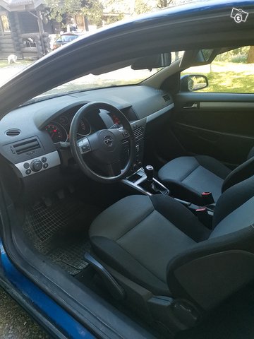 Opel Astra 8