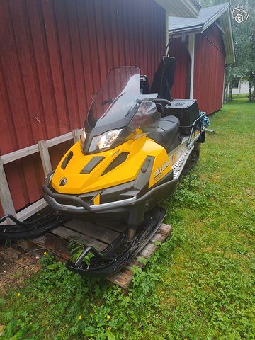 Ski-doo tundra 600 ace 7