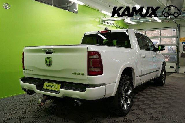 Dodge Ram 4