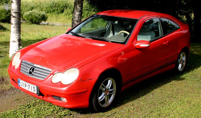 Mercedes-Benz C-sarja, kuva 1