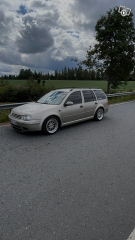 Volkswagen Golf 1