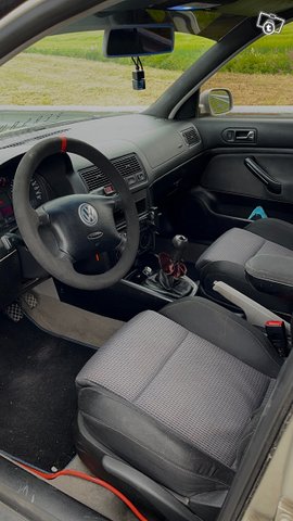 Volkswagen Golf 4