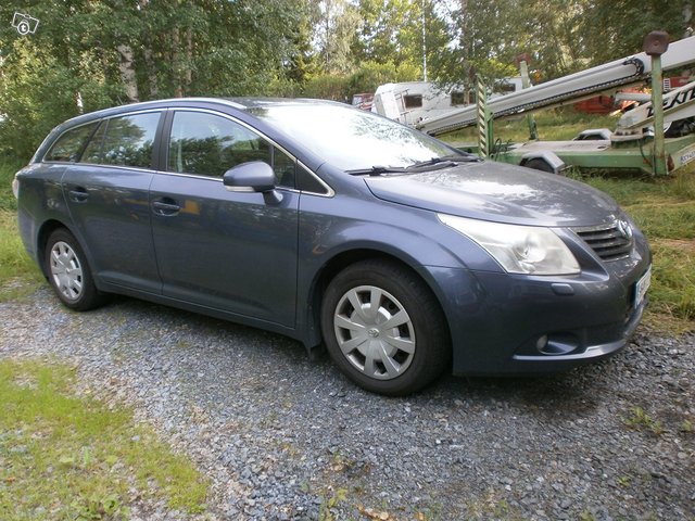 Toyota Avensis, kuva 1