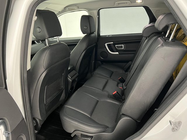 Land Rover Discovery Sport 4