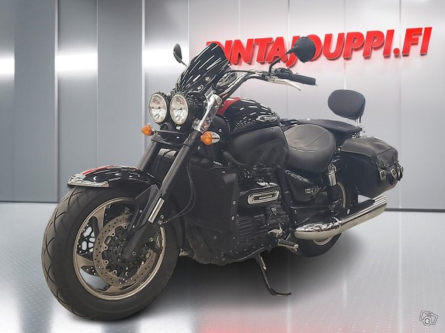 Triumph ROCKET III 5